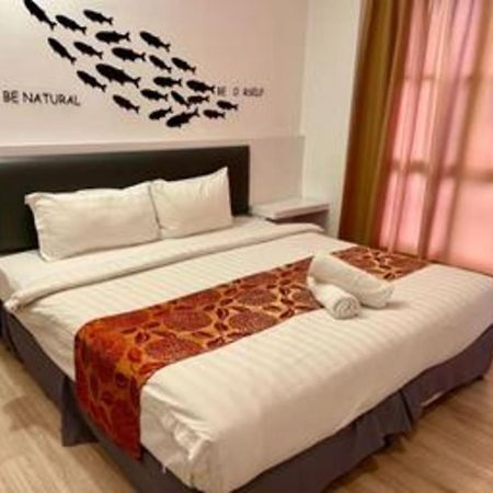 Hotel Zamburger Plaza Mahkota Malacca Luaran gambar