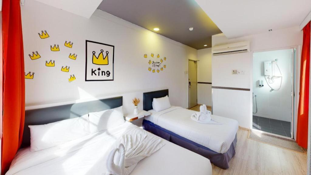 Hotel Zamburger Plaza Mahkota Malacca Luaran gambar