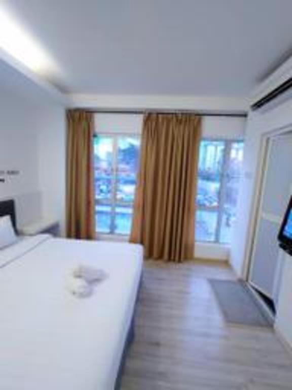 Hotel Zamburger Plaza Mahkota Malacca Luaran gambar