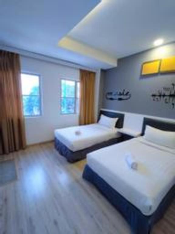Hotel Zamburger Plaza Mahkota Malacca Luaran gambar