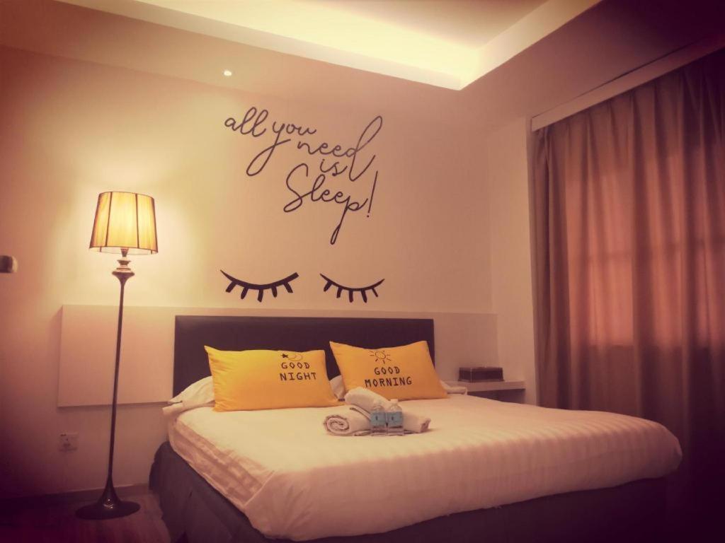 Hotel Zamburger Plaza Mahkota Malacca Luaran gambar
